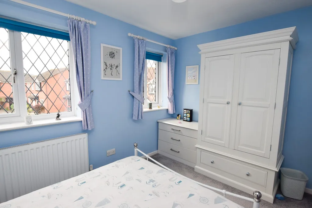 Swift Gate, Shawbirch, TF1, photo 11