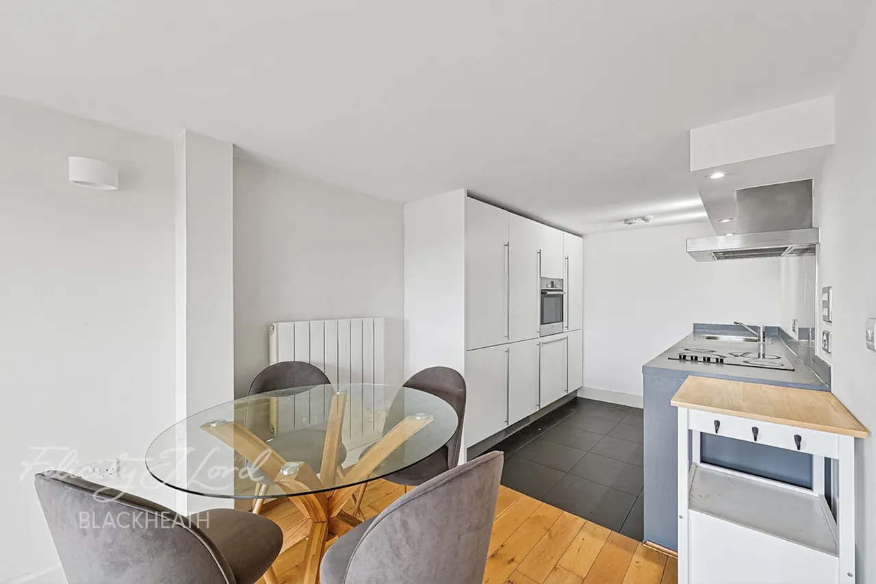 Cadogan Road, Woolwich, photo 11