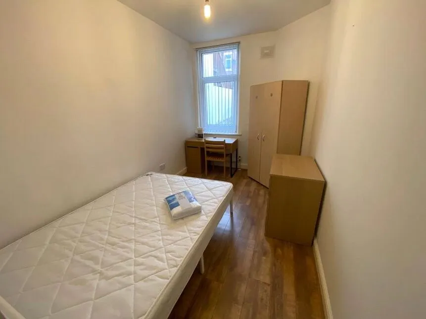 Helmsley Road, Newcastle upon Tyne, NE2, photo 6