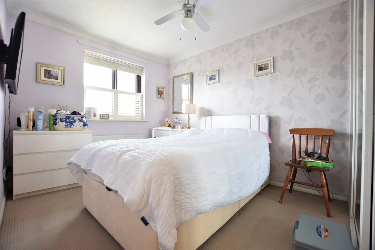 Southend Crescent, Eltham, SE9 2SD, photo 6
