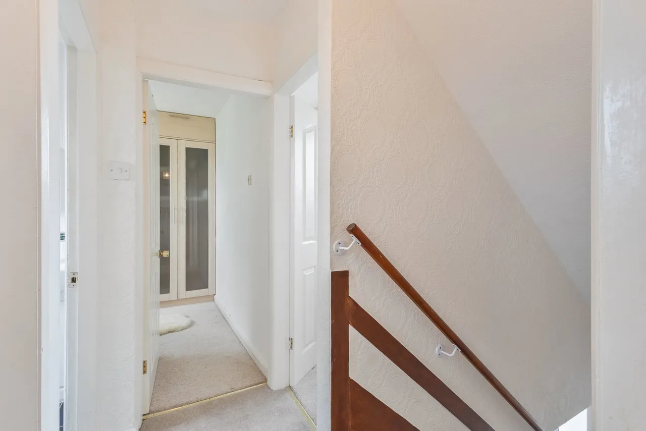 Ashgap Lane, Normanton, WF6, photo 13