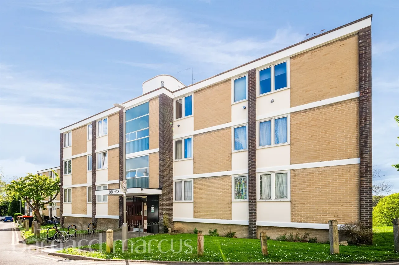 Winterfold Close, London, SW19, photo 3