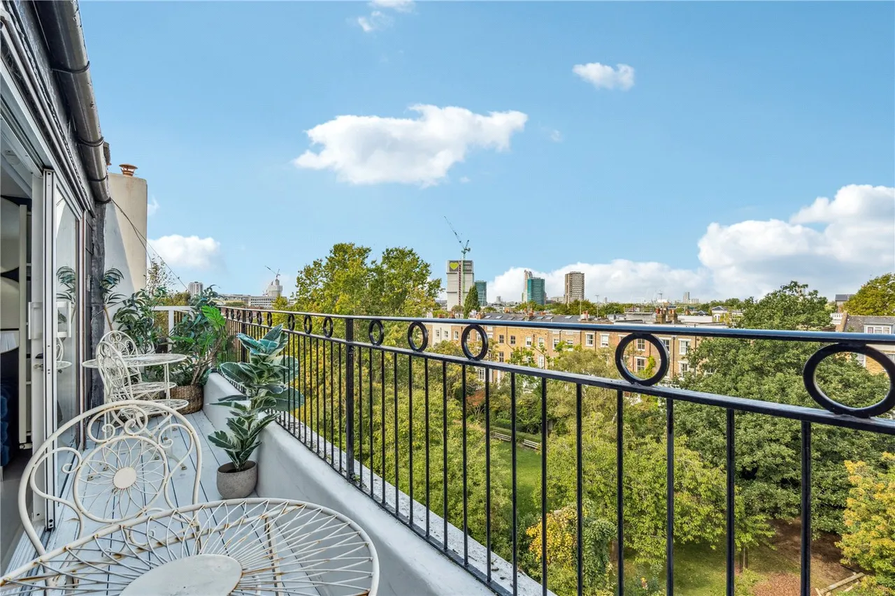 Elgin Crescent, London, W11, photo 2