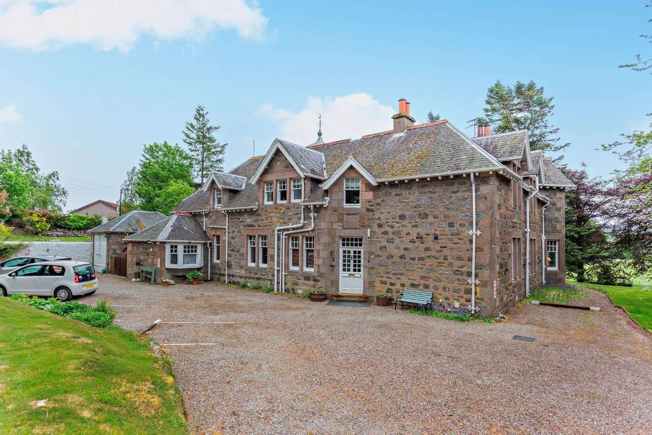 Fort William Road, Newtonmore, Inverness-shire, PH20 1DG, photo 7