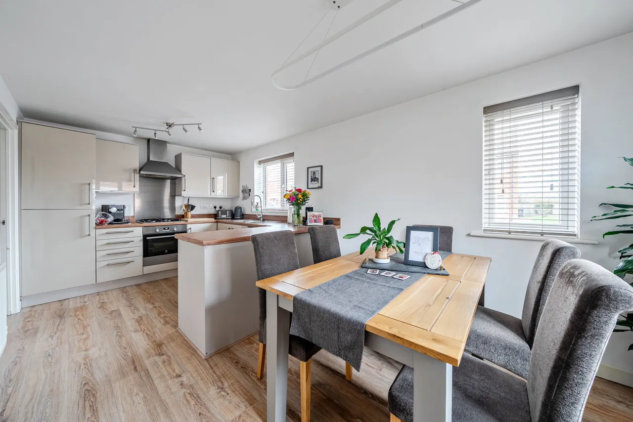 Cornmill Close, Farcet, PE7, photo 6