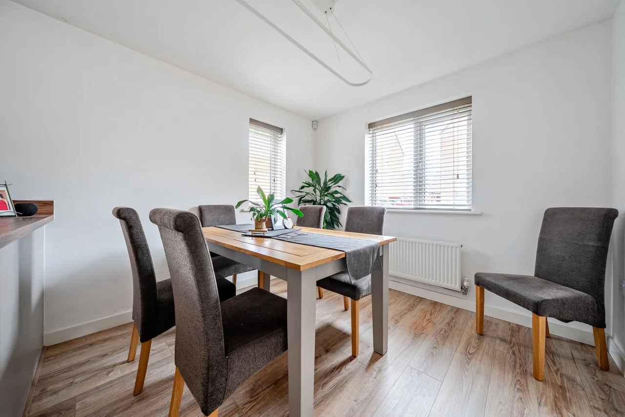 Cornmill Close, Farcet, PE7, photo 9