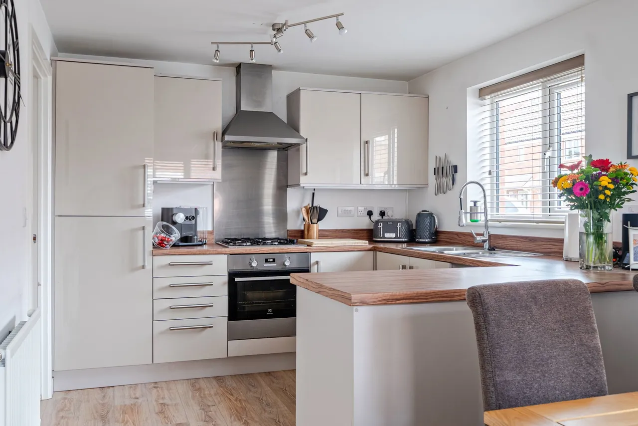 Cornmill Close, Farcet, PE7, photo 7