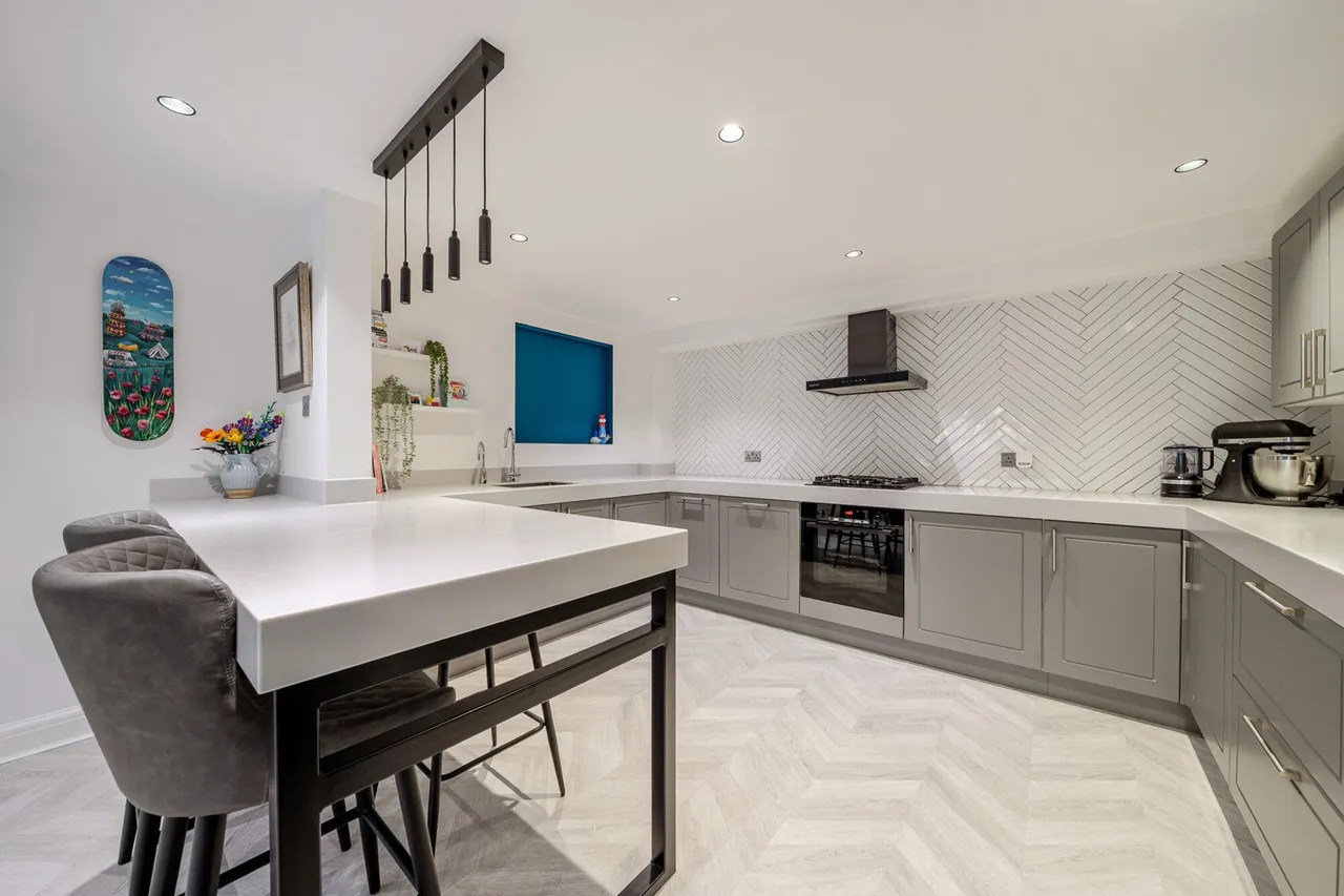 Rowanwood Avenue, DA15, photo 3