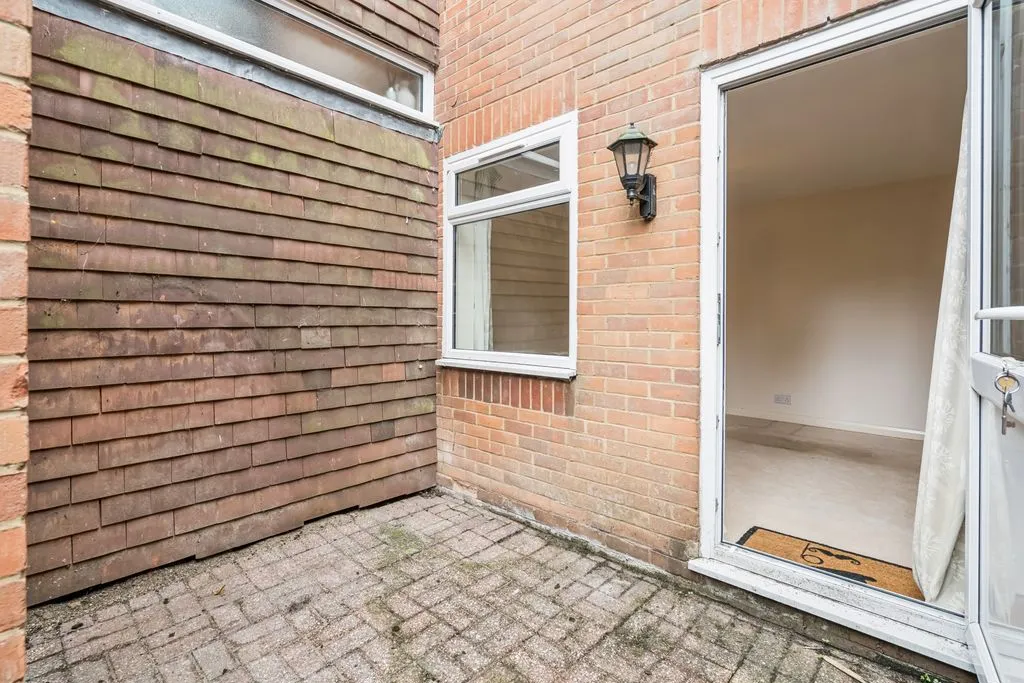 Magnum House High St, Lane End HP14 3JG, photo 10