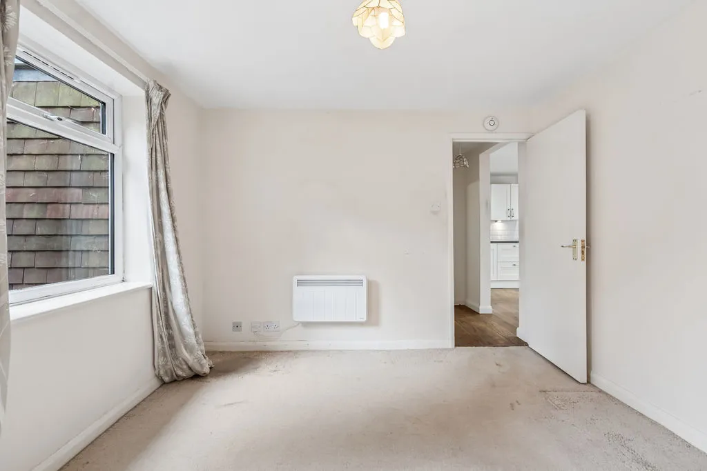 Magnum House High St, Lane End HP14 3JG, photo 7