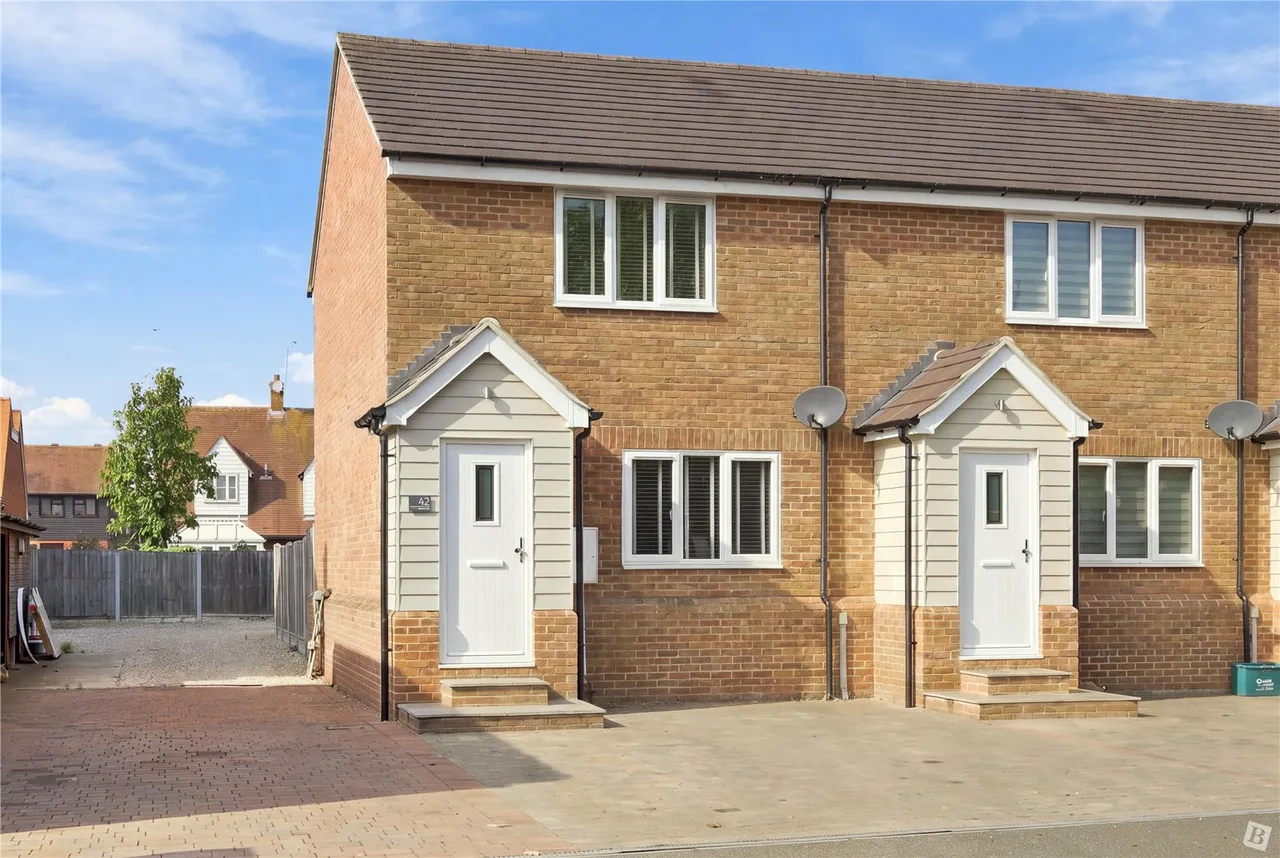 2 bed house for sale, Tutors Way, South Woodham Ferrers, CM3