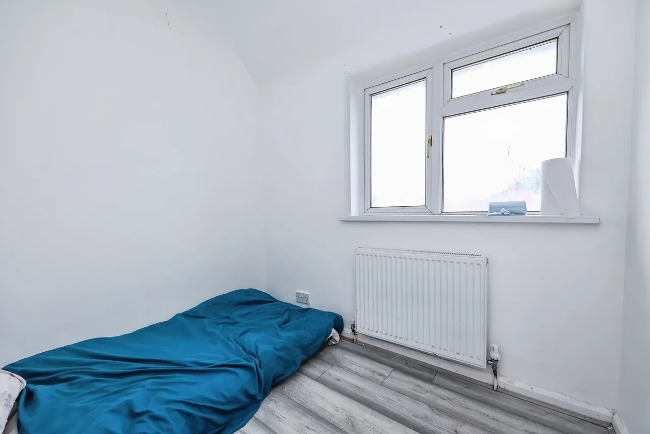 Tiverton Close, Nottingham, NG8, photo 12