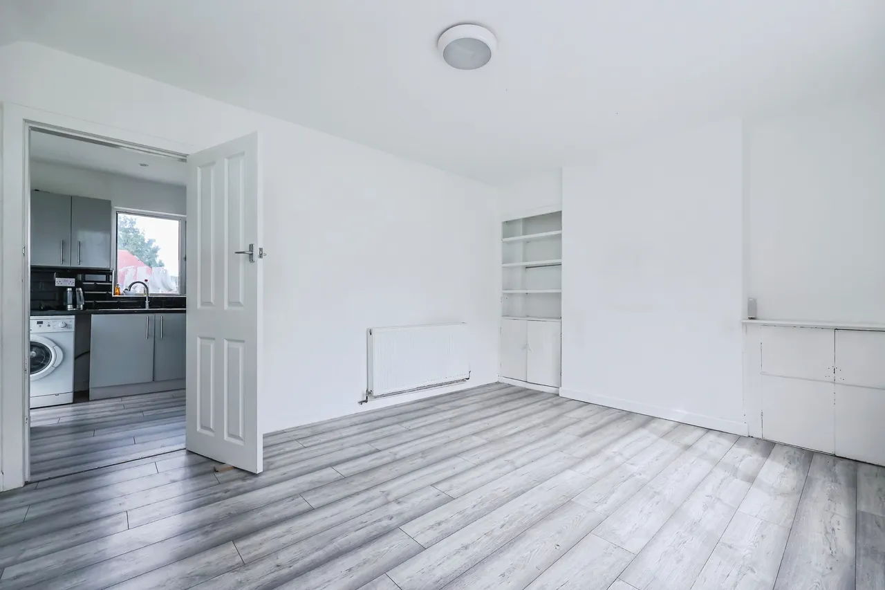 Tiverton Close, Nottingham, NG8, photo 7