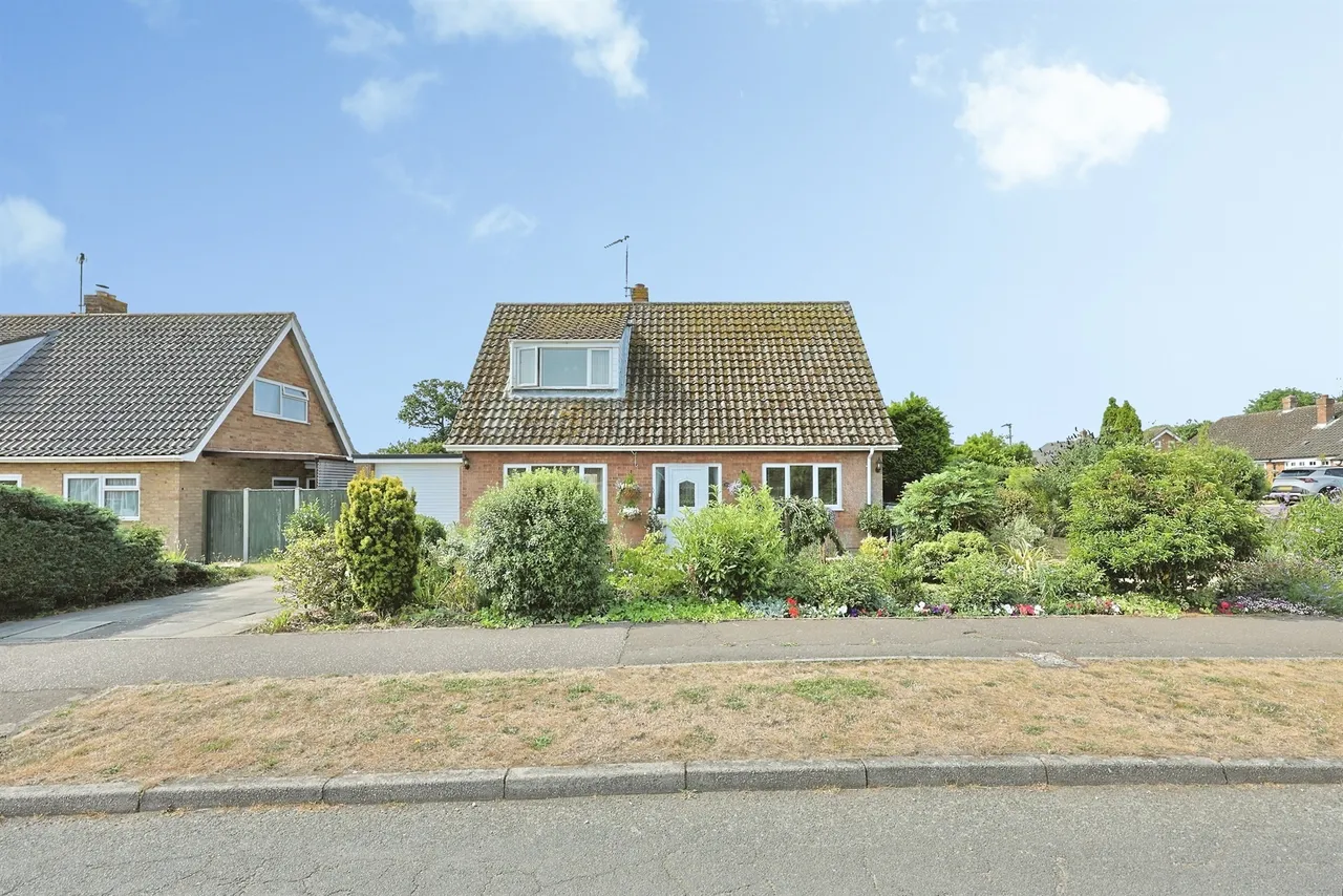 Cathedral Drive, North Elmham, Dereham, photo 2