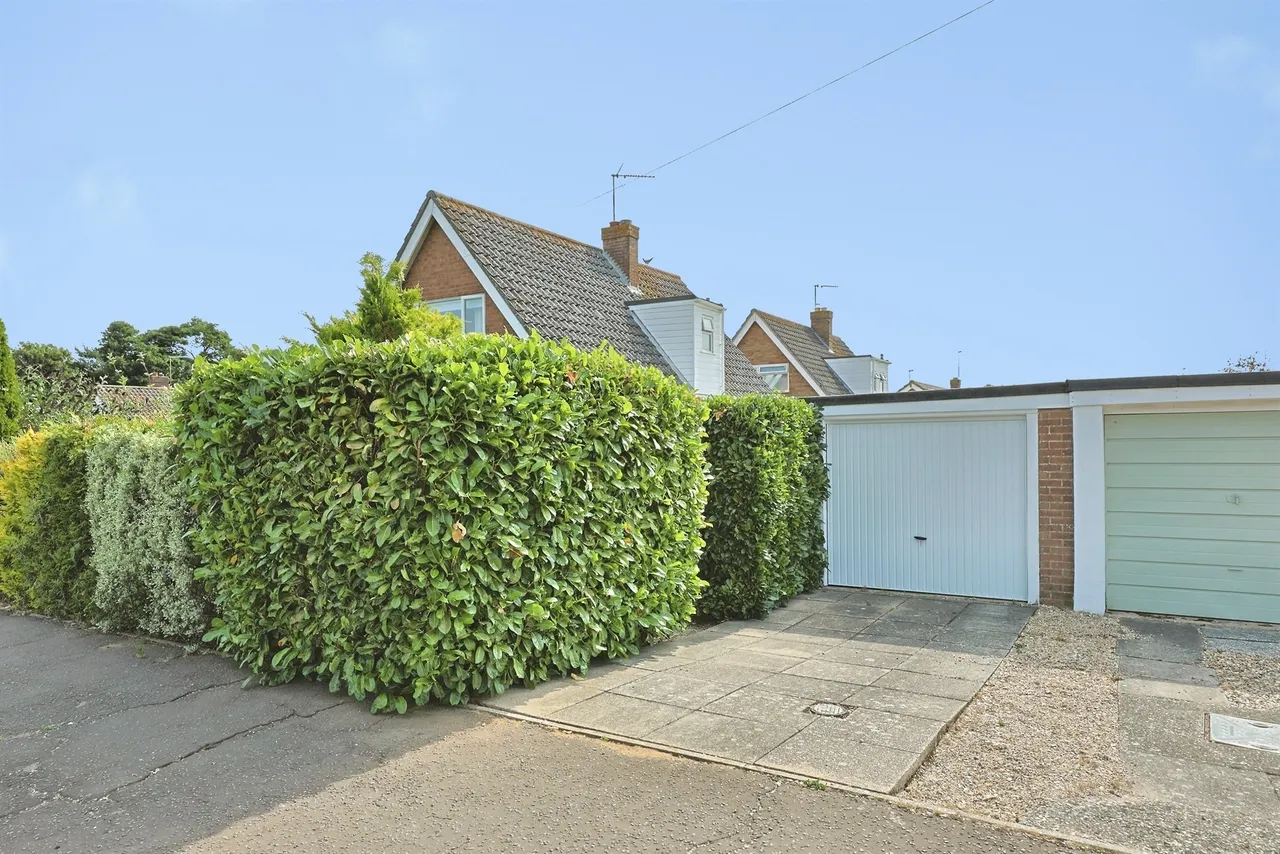 Cathedral Drive, North Elmham, Dereham, photo 3