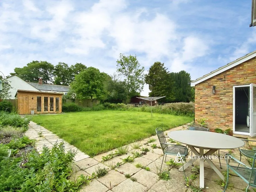 Old Manor Close, Whaddon, MK17, photo 21