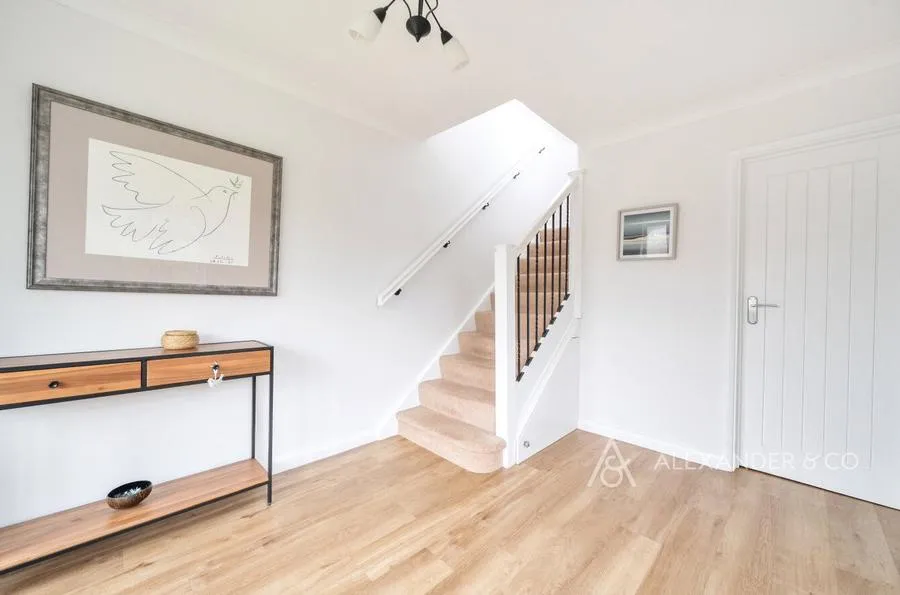 Old Manor Close, Whaddon, MK17, photo 6