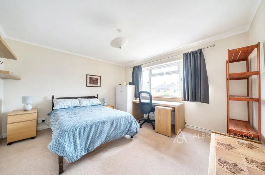 Old Manor Close, Whaddon, MK17, photo 14