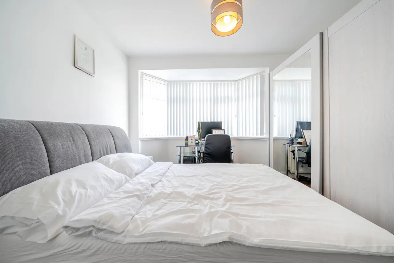 Harlington Road, Hillingdon, UB8, photo 18