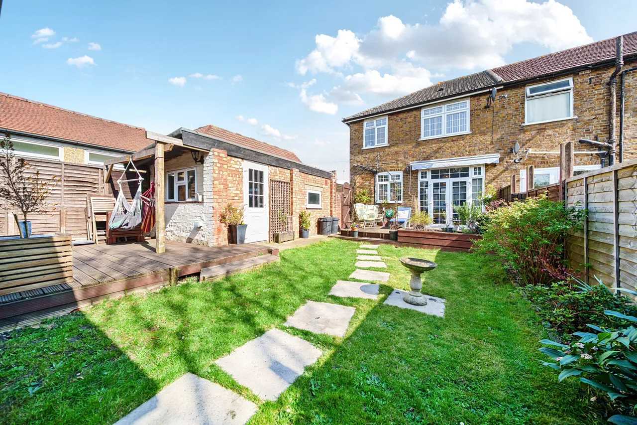 Harlington Road, Hillingdon, UB8, photo 6