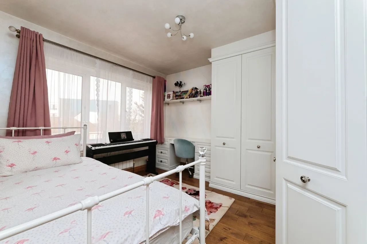 Fairlop Road, ILFORD, Essex, IG6, photo 12
