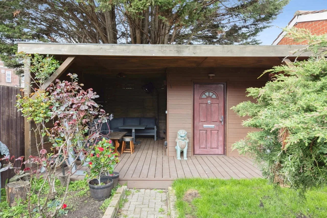 Fairlop Road, ILFORD, Essex, IG6, photo 16