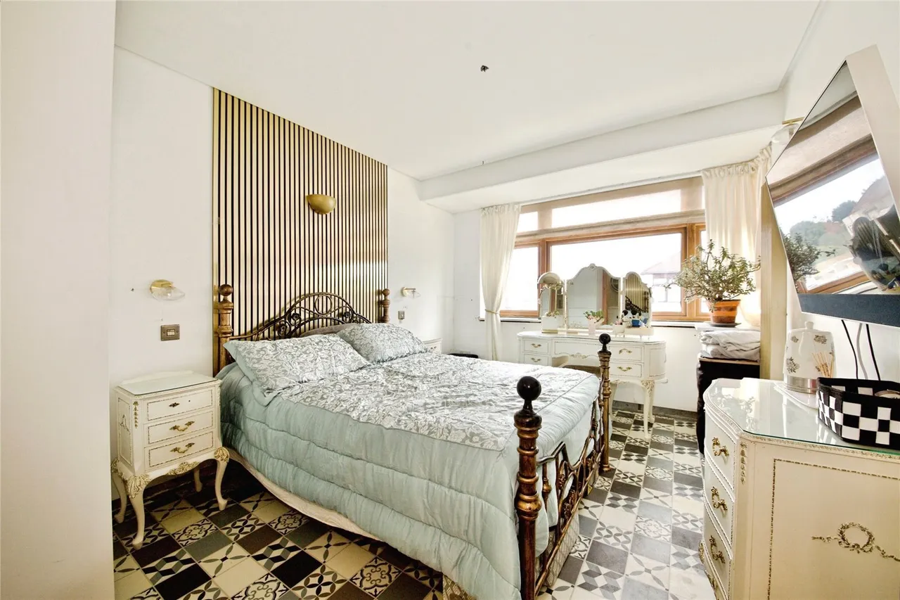 Fordyke Road, DAGENHAM, Essex, RM8, photo 6