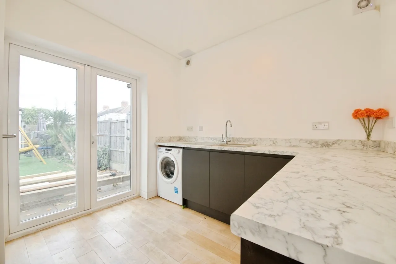 Fordyke Road, DAGENHAM, Essex, RM8, photo 22