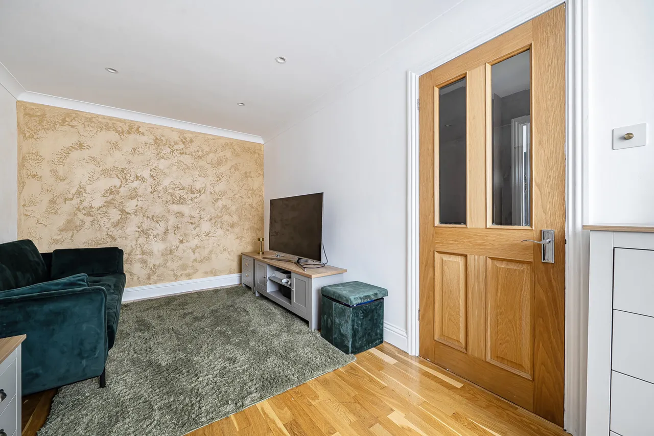 Lindsey Road, Denham, UB9, photo 13