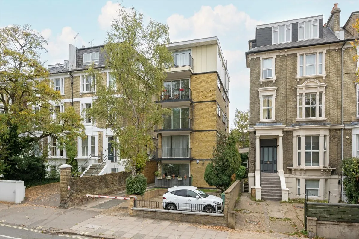 Haverstock Hill, London, NW3, photo 4