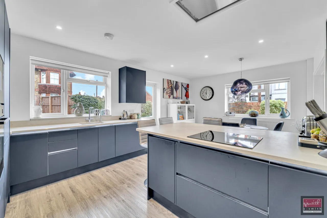 Chesterfield Road, Ashford, TW15, photo 6