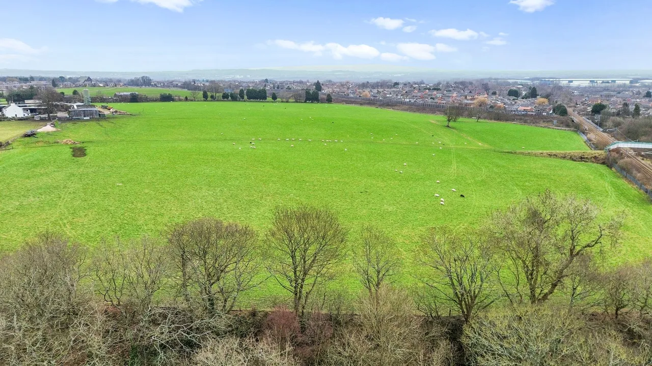 Austin Avenue, Ashton-In-Makerfield, Wigan, Wigan, WN4 0PZ, photo 25