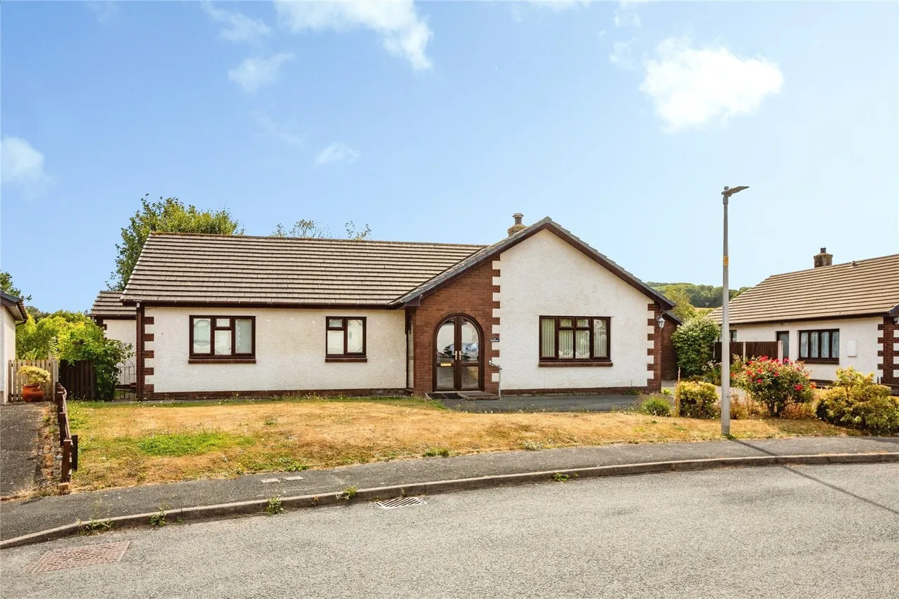 Bryn Eglur, Llanfarian, SY23, photo 2