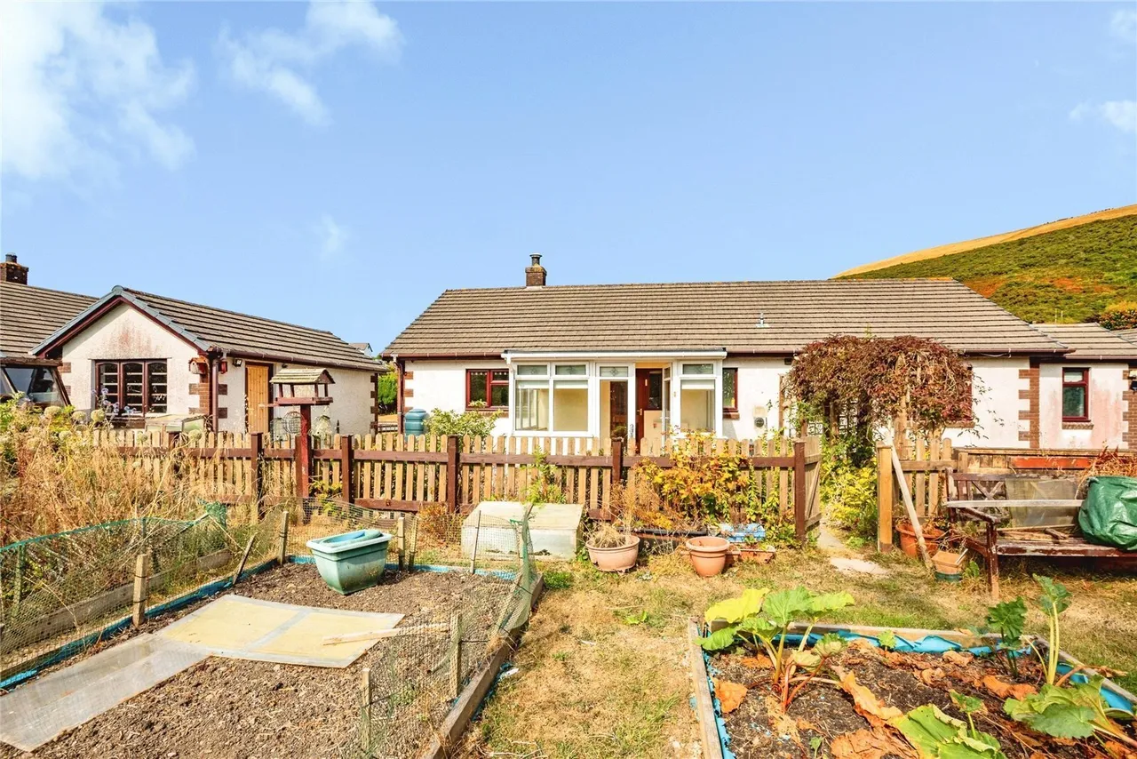 Bryn Eglur, Llanfarian, SY23, photo 25