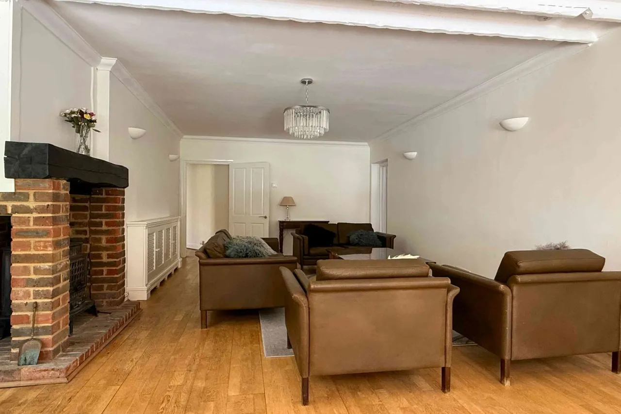 The Glade, Fetcham, KT22, photo 3