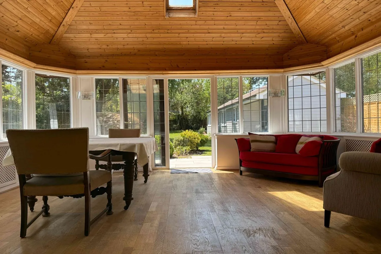 The Glade, Fetcham, KT22, photo 5