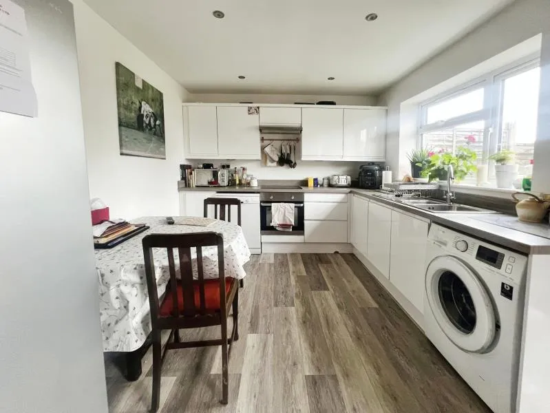 Commonfield Road, Lawrence Weston, BS11, photo 4