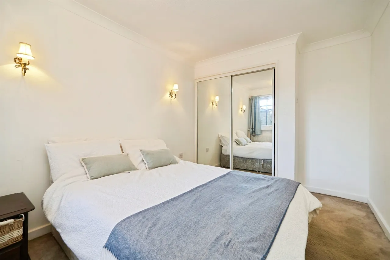 Renton Drive, Guiseley, LS20, photo 9