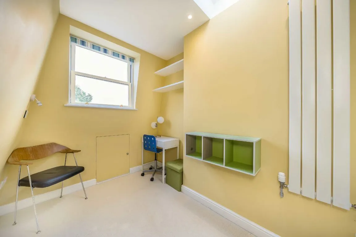 Trentham Street, SW18, photo 5