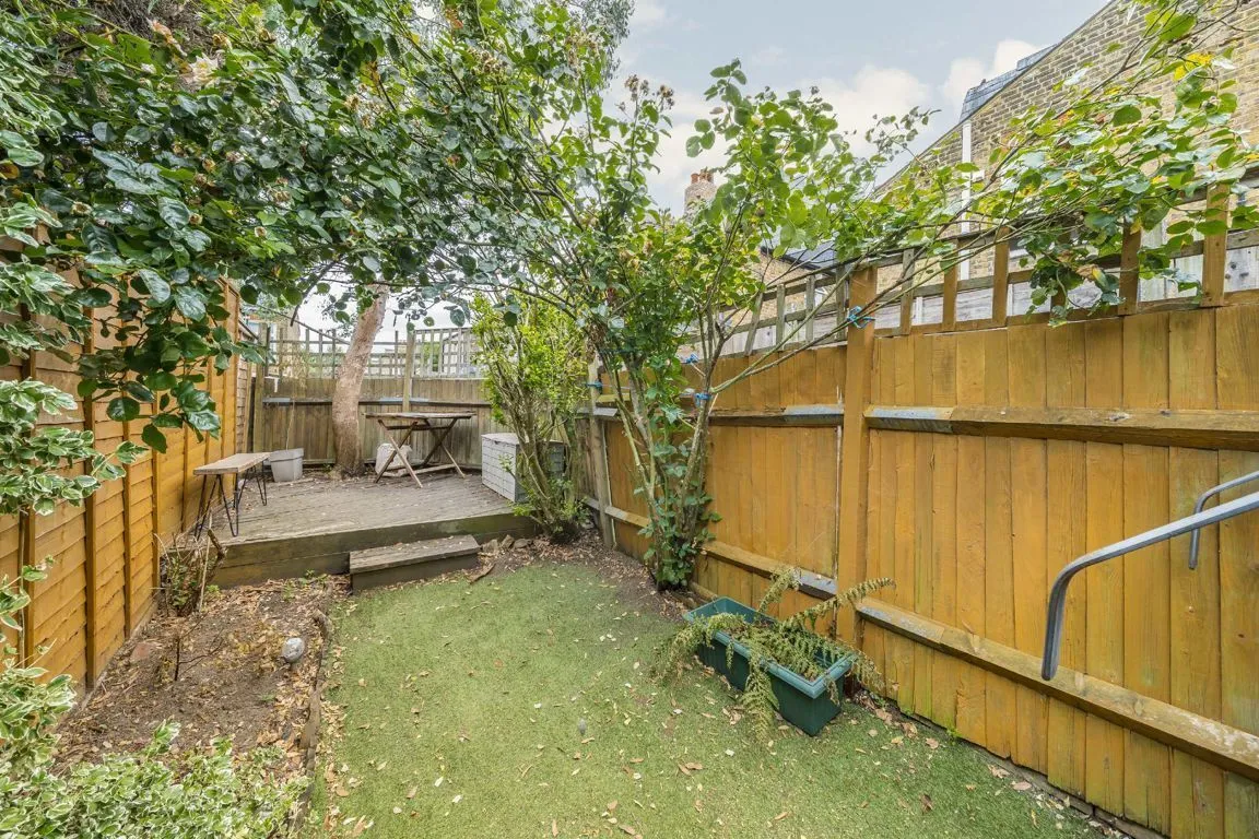 Trentham Street, SW18, photo 4