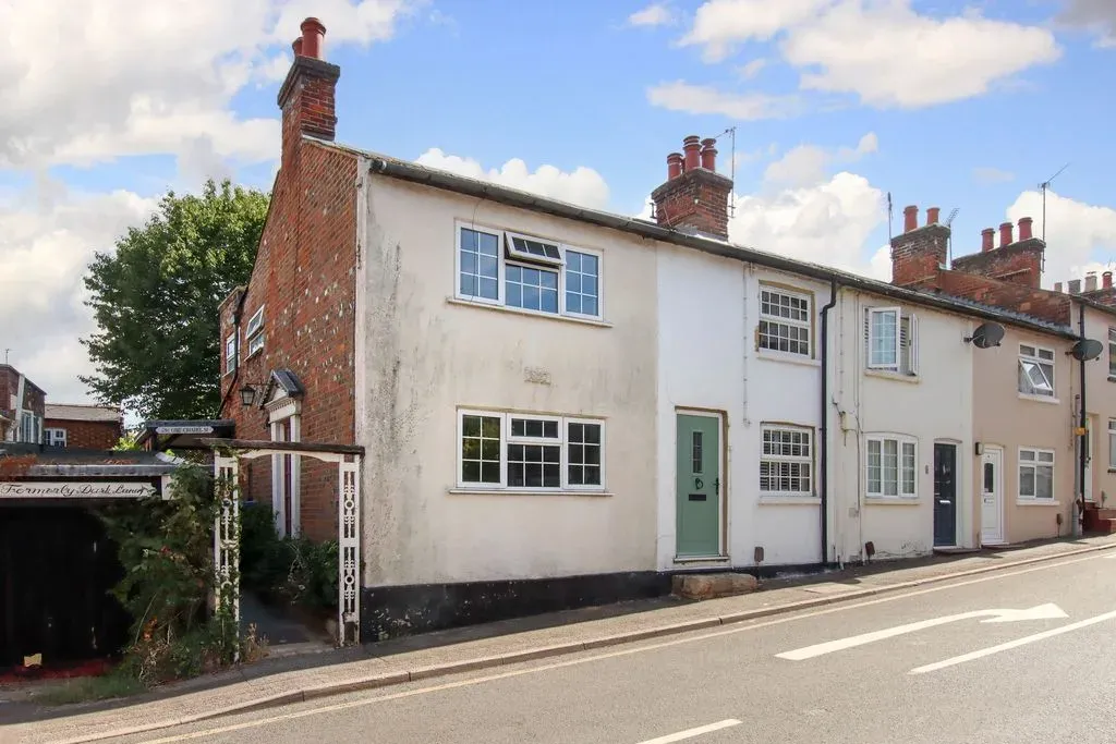 3 bed property for sale — Chapel Street, Tring, Hertfordshire, HP23 6BL