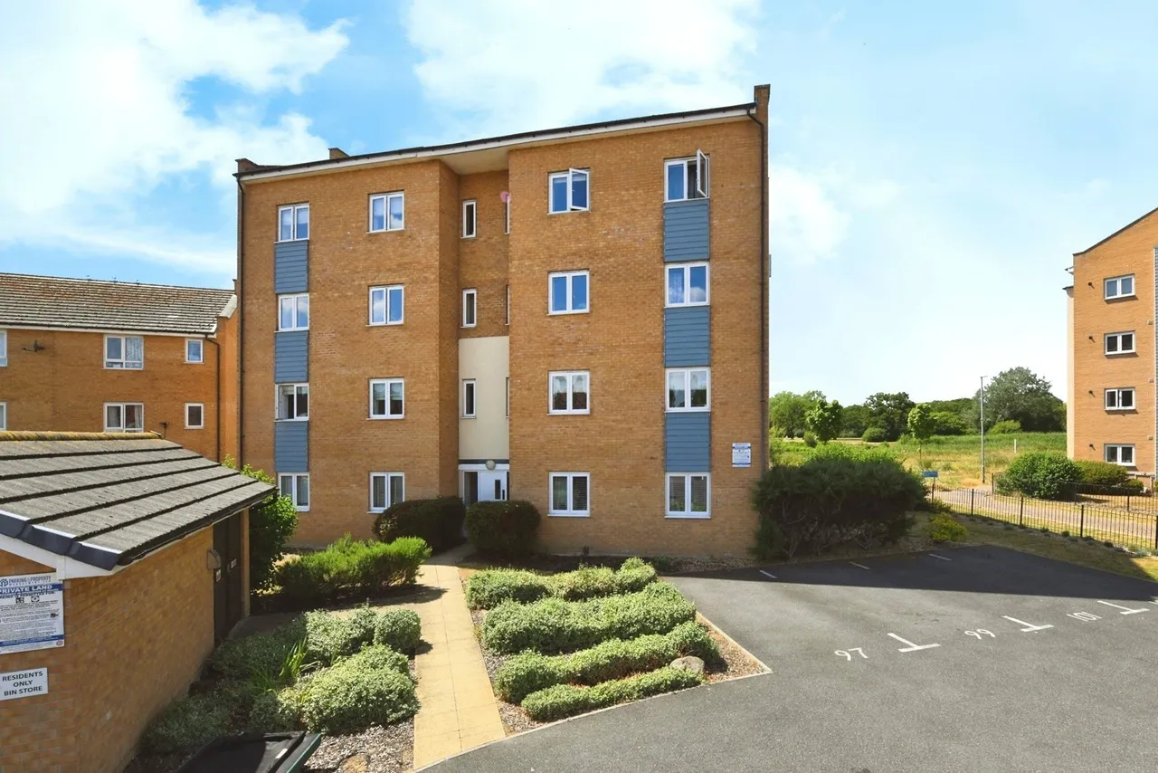 Clenshaw Path, Basildon, Essex, SS14, photo 18