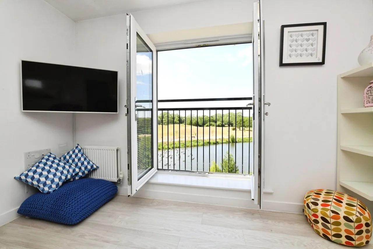 Clenshaw Path, Basildon, Essex, SS14, photo 5