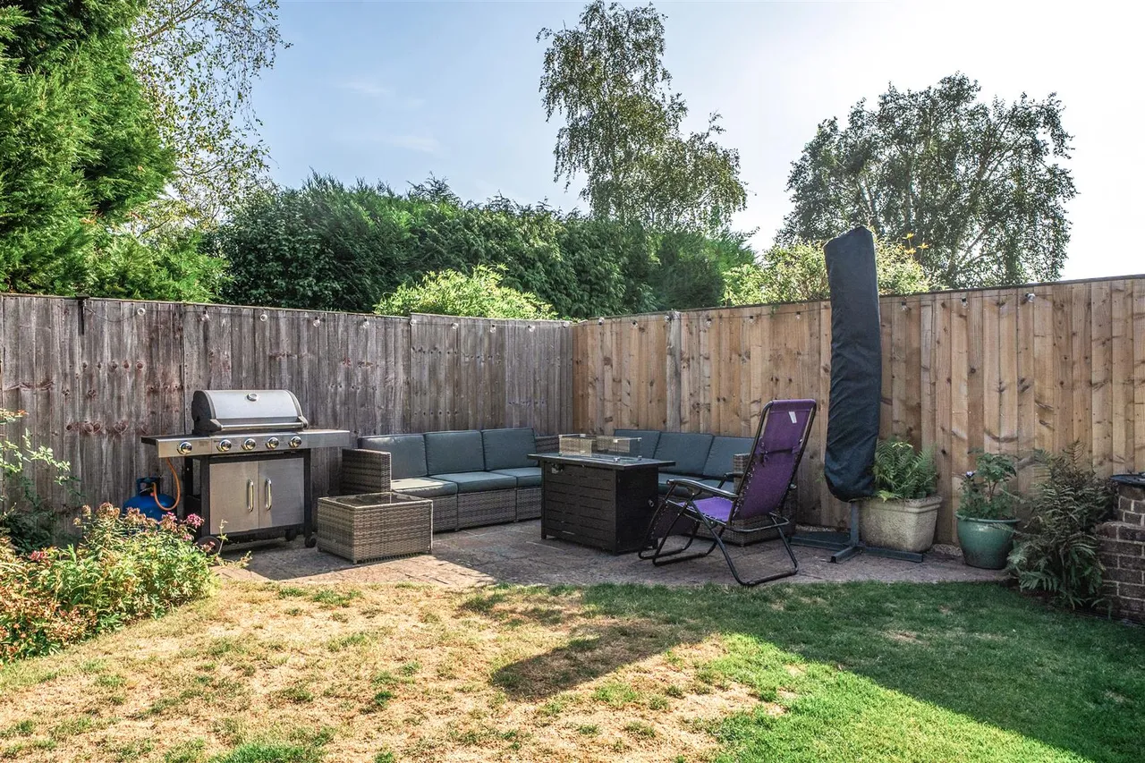 Wickfield, Devizes, SN10, photo 25