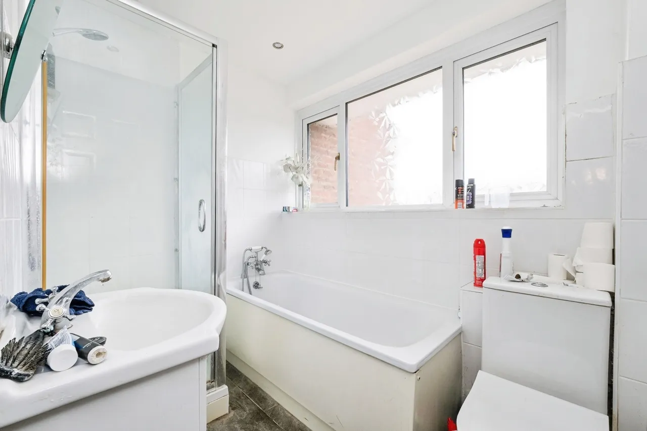 Cowdray Way, Hornchurch, RM12, photo 16