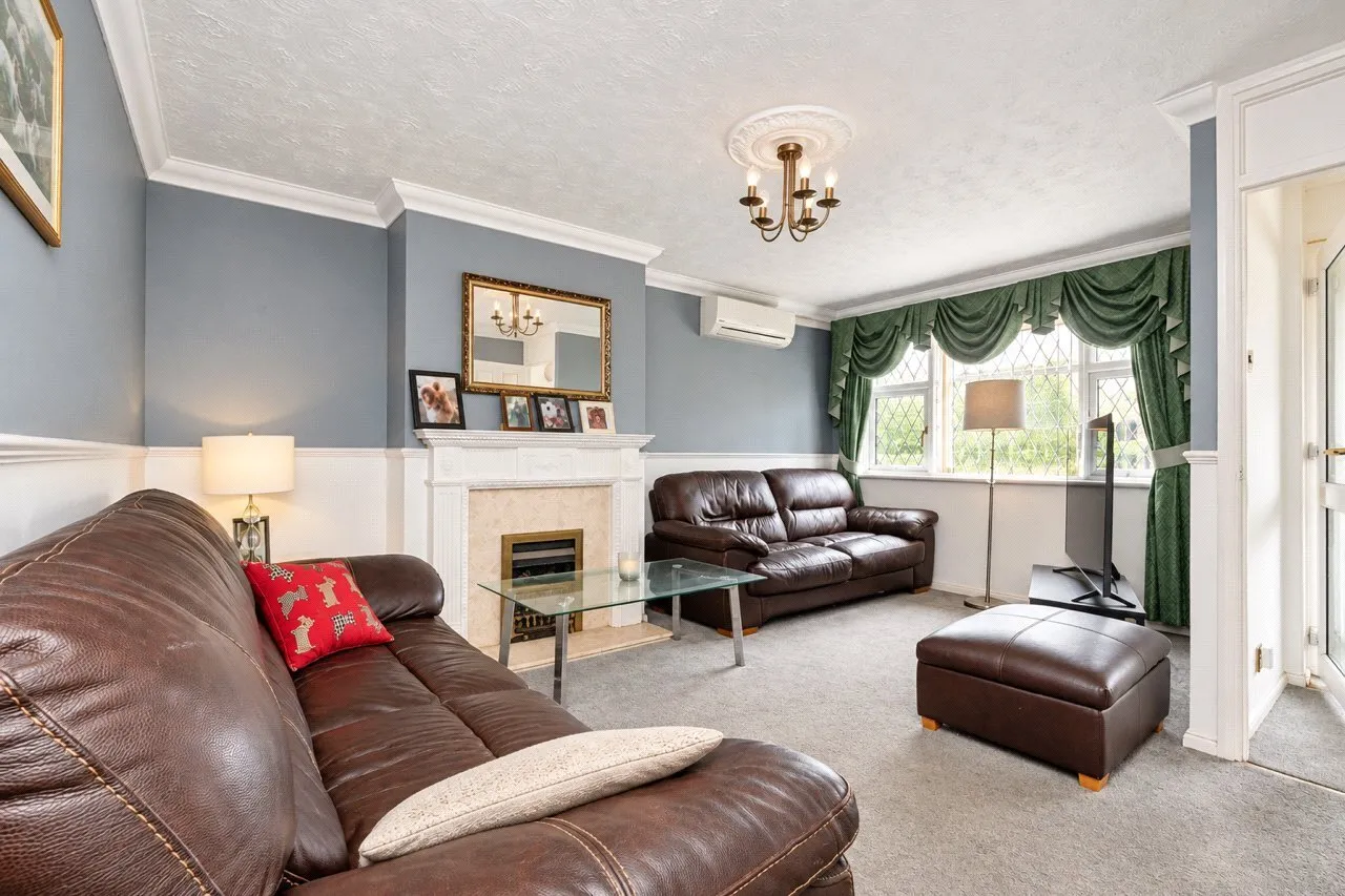 Cowdray Way, Hornchurch, RM12, photo 2