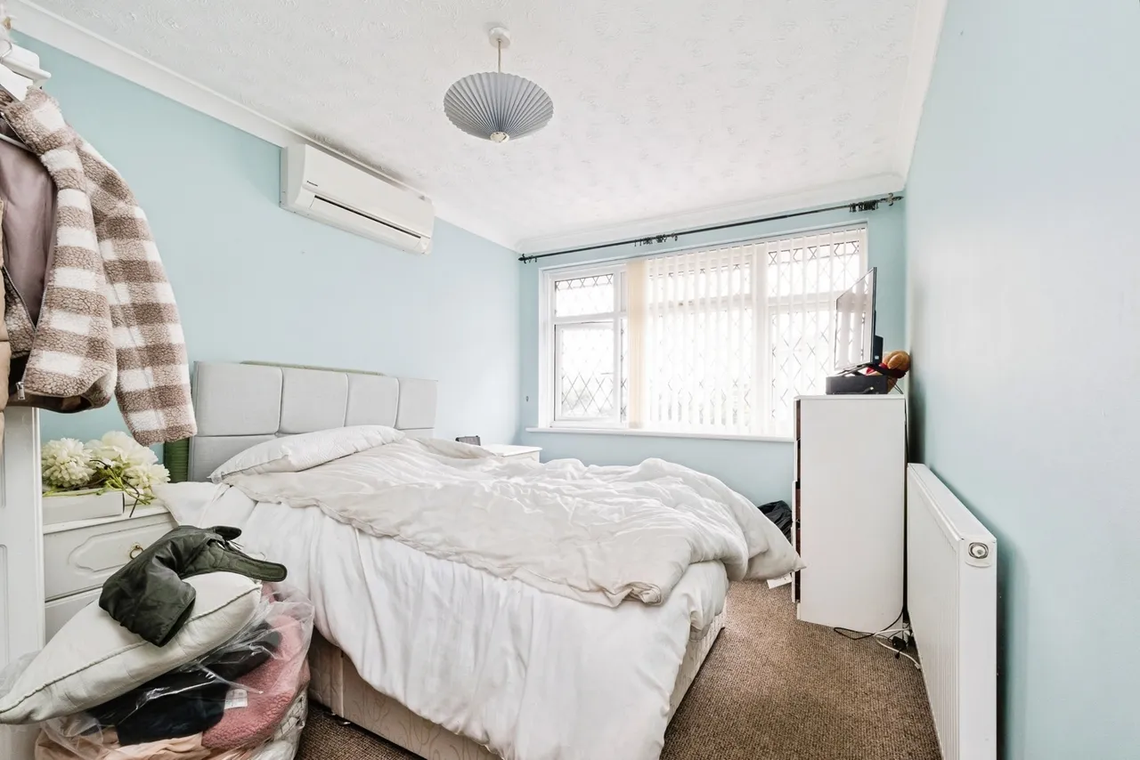 Cowdray Way, Hornchurch, RM12, photo 9