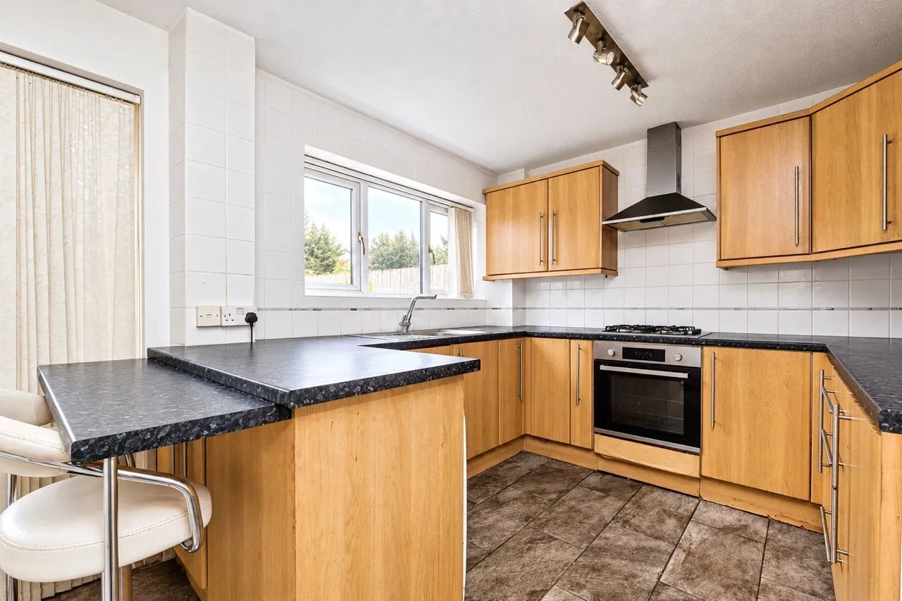 Cowdray Way, Hornchurch, RM12, photo 3