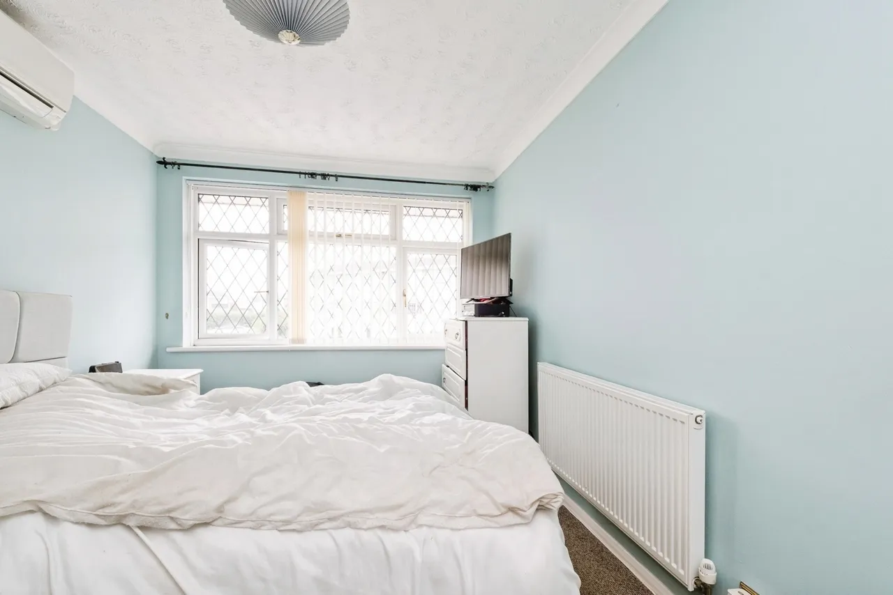 Cowdray Way, Hornchurch, RM12, photo 10