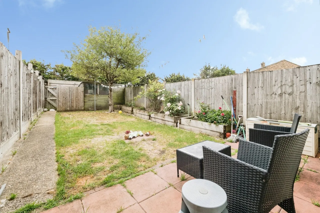Cowdray Way, Hornchurch, RM12, photo 12